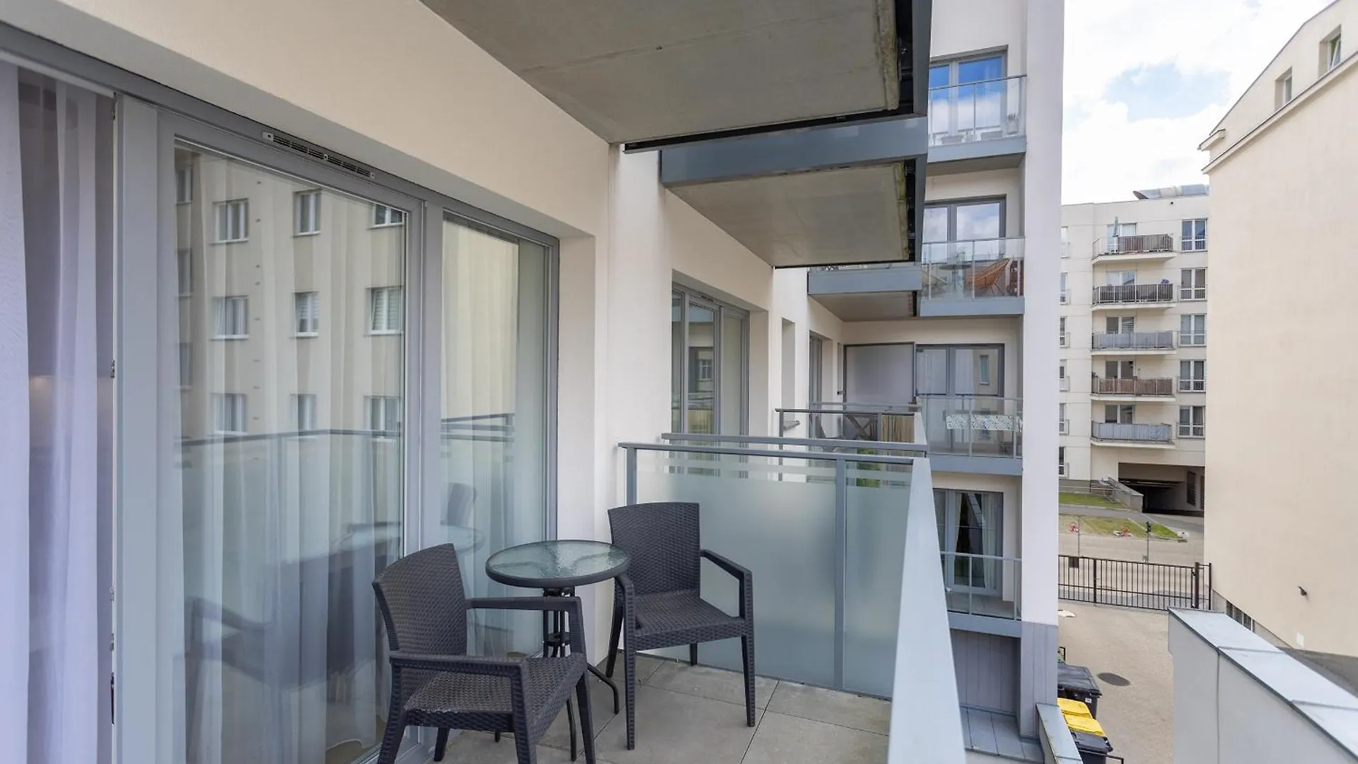 Nowoczesne I Eleganckie Apartamenty Very Berry W Poznaniu By Noclegi Renters Polonia
