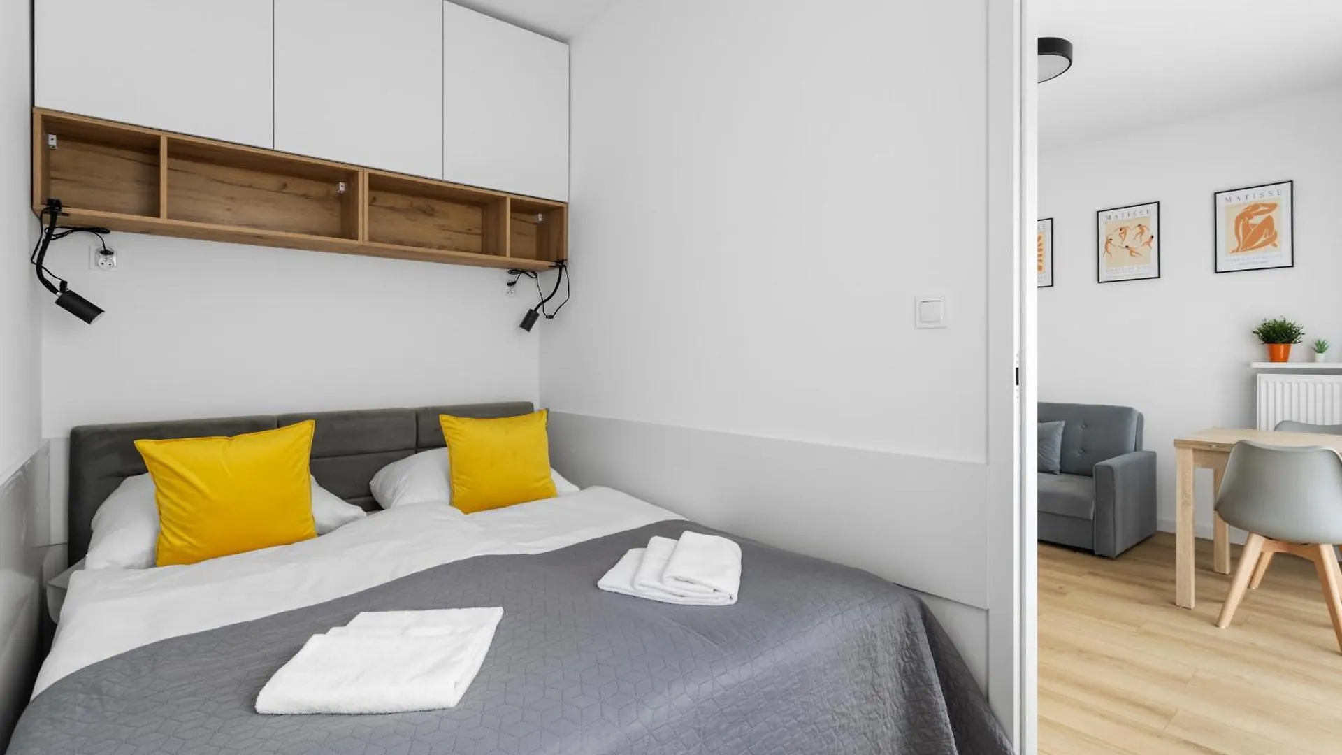 Nowoczesne I Eleganckie Apartamenty Very Berry W Poznaniu By Noclegi Renters Apartamento