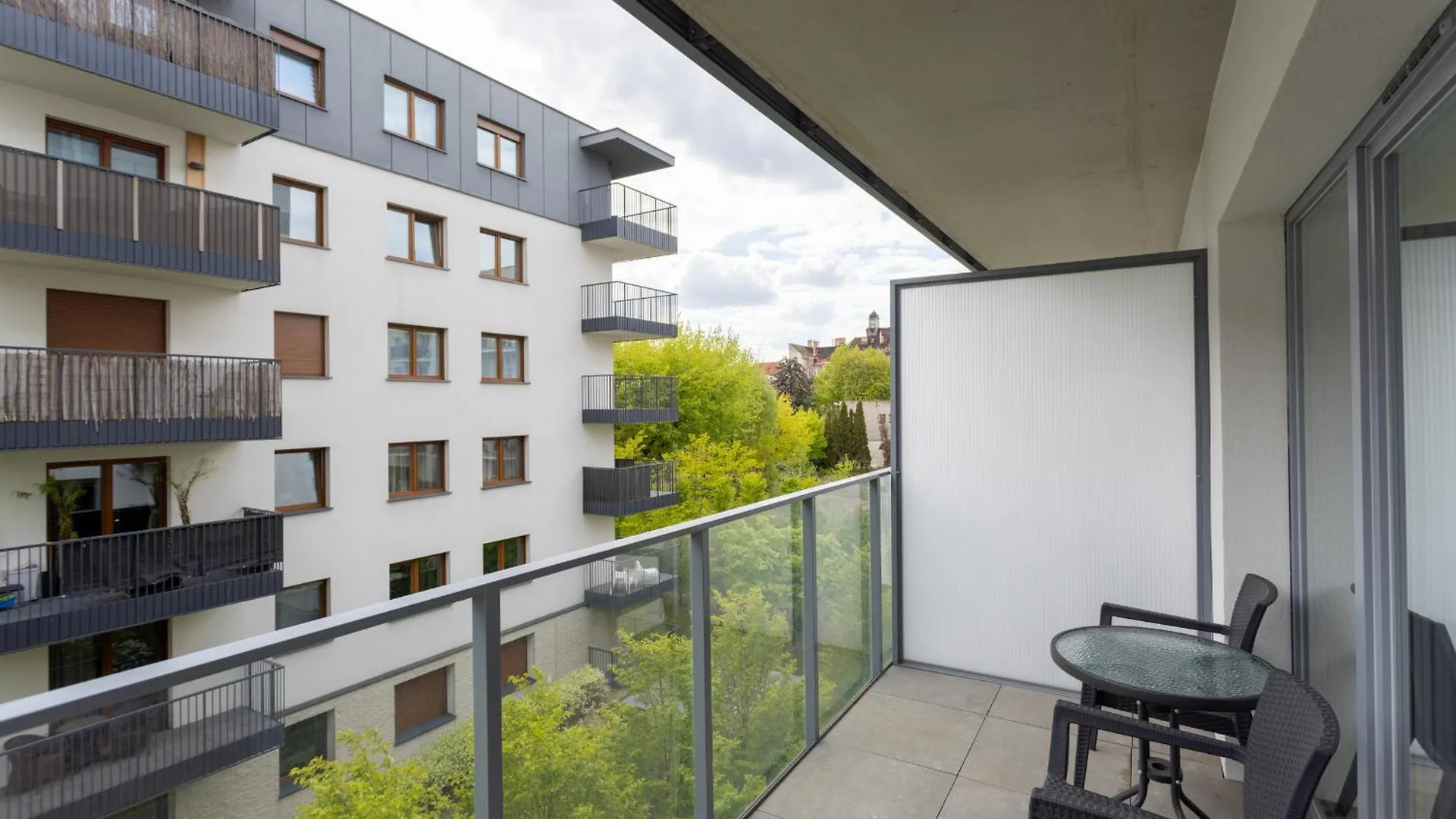Nowoczesne I Eleganckie Apartamenty Very Berry W Poznaniu By Noclegi Renters 0*, Poznan