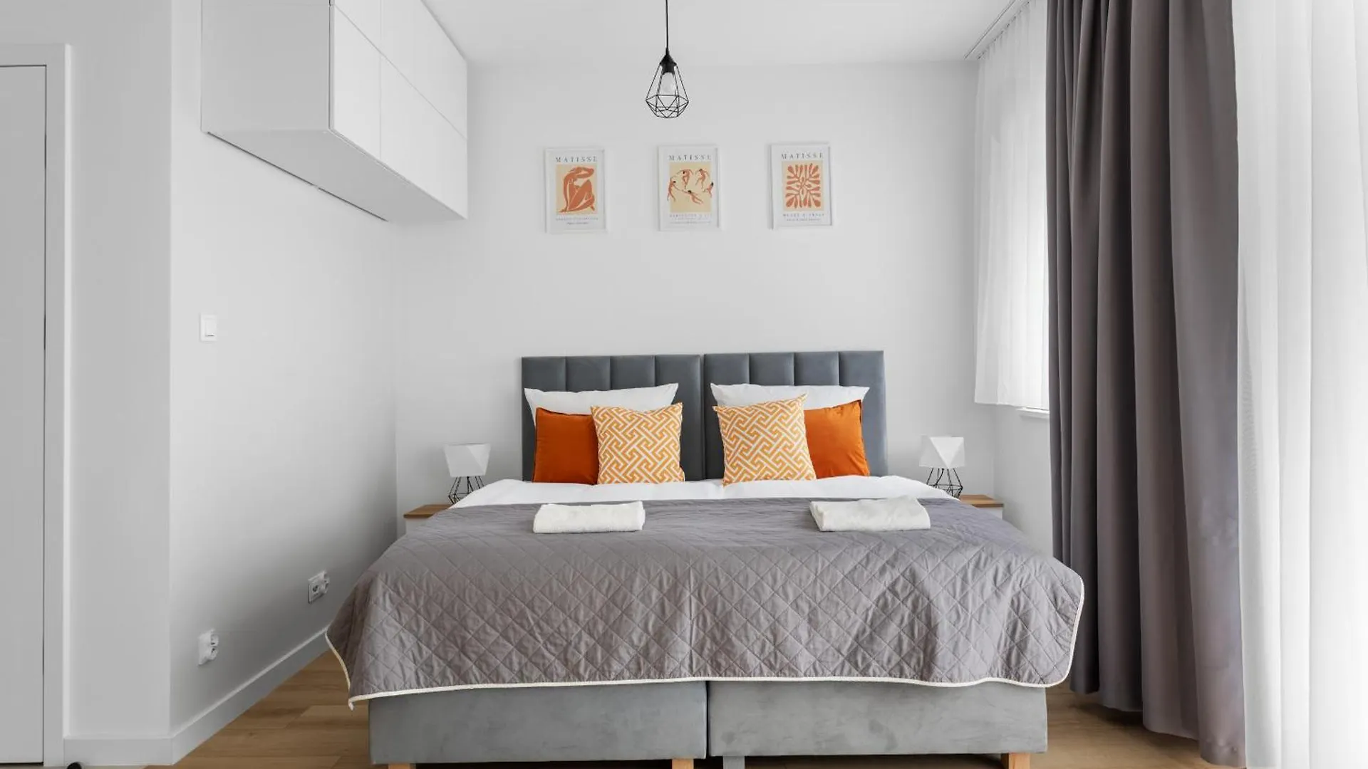 Nowoczesne I Eleganckie Apartamenty Very Berry W Poznaniu By Noclegi Renters Apartamento Poznan