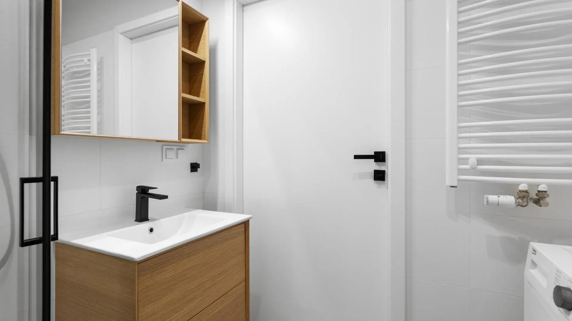 Nowoczesne I Eleganckie Apartamenty Very Berry W Poznaniu By Noclegi Renters Apartamento